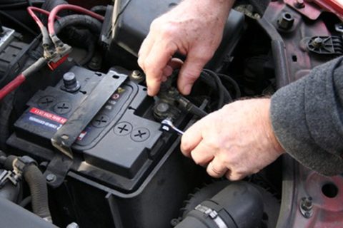 sostituzione-batterie-auto-ciampino